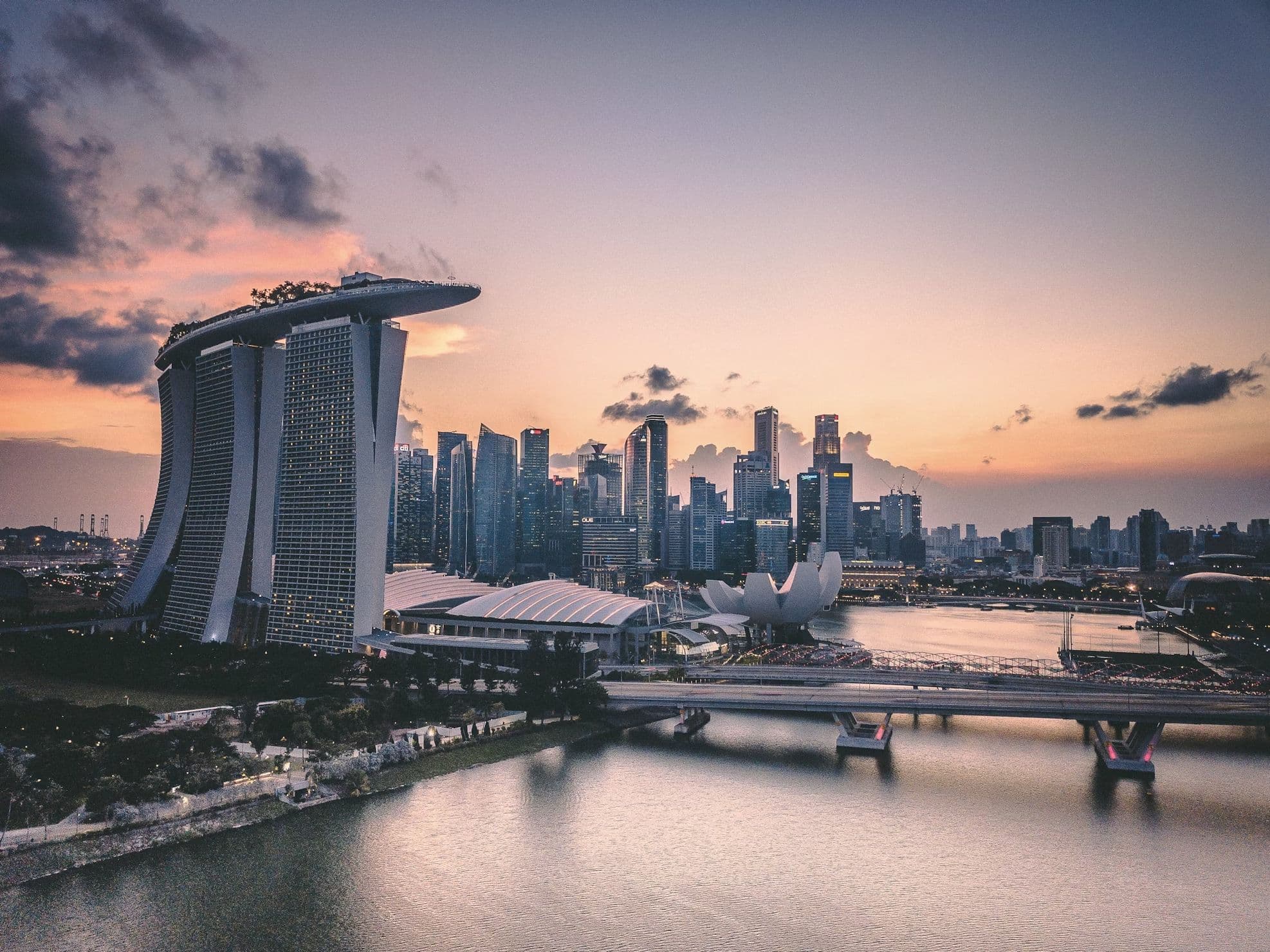 Serene Singapore: Nature, Night Lights & Urban Wonders